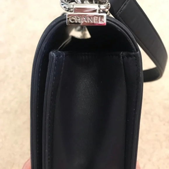 Chanel Boy - Picture 4 of 7